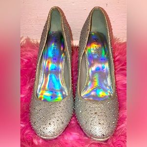 Silver slipper gem heels size 8M